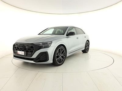 Usata Audi Q8 S-Line 286 CV (210 kW) 2025 Grigio satellite metallizzato SUV