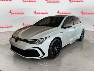 Usata VW Golf VIII R-line 131 CV (96 kW) 2024 Bianco Berlina