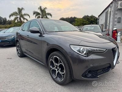Usata Alfa Romeo Stelvio Tech Edition 209 CV (153 kW) 2019 Grigio SUV