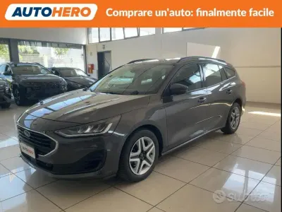 Usata Ford Focus 120 CV (88 kW) 2022 Grigio Station wagon