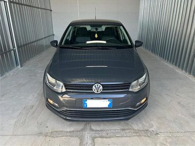 Begagnad VW Polo Comfortline 90 HK (66 kW) 2017 Grå Sedan