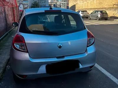 Usata Renault Clio 68 CV (50 kW) 2012 Grigio Utilitaria