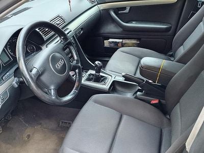 Usata Audi A4 130 CV (95 kW) 2003 Grigio Station wagon