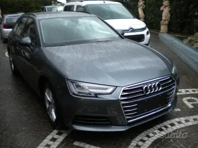 Usata Audi A4 Business 150 CV (110 kW) 2019 Grigio Station wagon