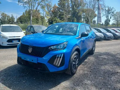 Usata Peugeot 2008 Active 102 CV (75 kW) 2024 Blu SUV