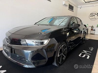 Usata Opel Astra Elegance 131 CV (96 kW) 2023 Nero Berlina