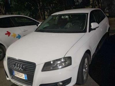 Usata Audi A3 Ambiente 125 CV (91 kW) 2009 Bianco Utilitaria