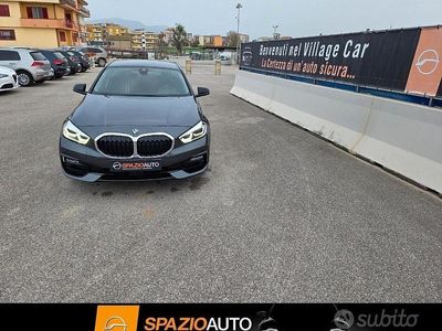 Usata BMW 116 Sport Line 116 CV (85 kW) 2020 Grigio Utilitaria