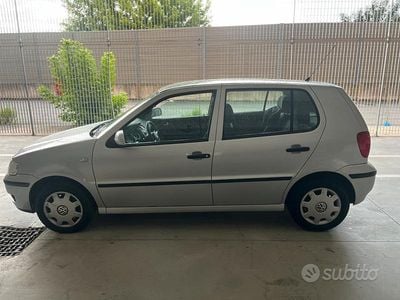 Usata VW Polo 2001 Grigio Berlina