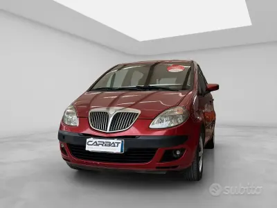 Usata Lancia Musa 69 CV (50 kW) 2005 Rosso Monovolume