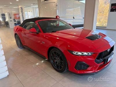 Usata Ford Mustang GT Convertible 446 CV (328 kW) 2024 Race red Cabrio