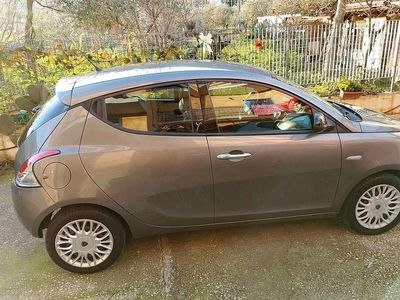 Usata Lancia Ypsilon 69 CV (50 kW) 2018 Utilitaria