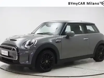 Usata Mini Cooper SE 75 kW (102 CV) 2022 Grigio Utilitaria