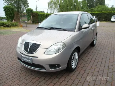 Usata Lancia Ypsilon 60 CV (44 kW) 2009 Giallo Utilitaria