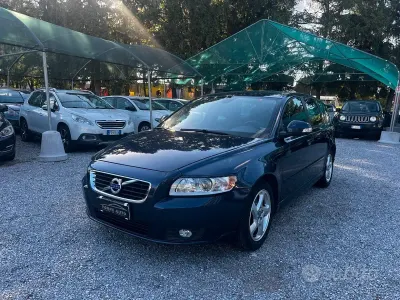 Usata Volvo V50 115 CV (84 kW) 2012 Blu Station wagon