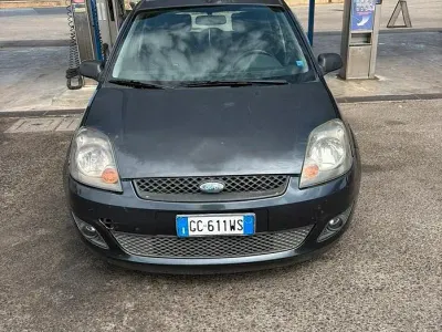 Usata Ford Fiesta 68 CV (50 kW) 2008 Utilitaria