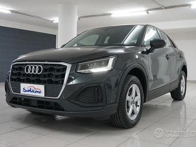 Begagnad Audi Q2 Business 116 HK (85 kW) 2023 Grå SUV