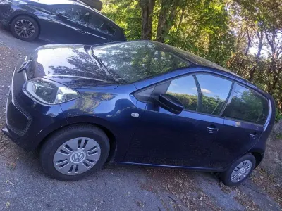 Usata VW up! Move 60 CV (44 kW) 2013 Blu/azzurro Utilitaria