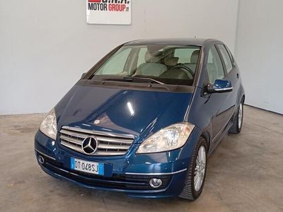 Usata Mercedes A180 Elegance 109 CV (80 kW) 2008 Blu Berlina