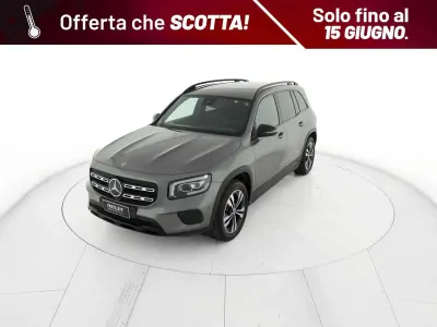 Usata Mercedes GLB200 150 CV (110 kW) 2022 Grigio SUV