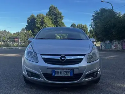 Usata Opel Corsa Enjoy 80 CV (58 kW) 2007 Utilitaria