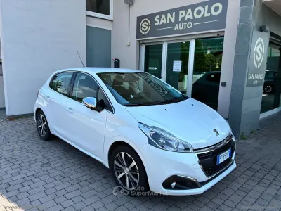 Begagnad Peugeot 208 Allure 82 HK (60 kW) 2016 Other Halvkombi