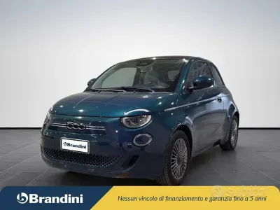 Usata Fiat 500e La Prima 42 kW (58 CV) 2021 Ocean green Berlina