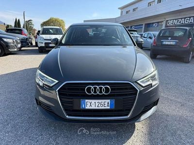 Usata Audi A3 116 CV (85 kW) 2019 Argento Berlina