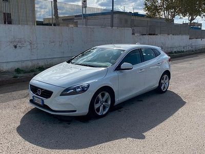 Usata Volvo V40 2014 Bianco Berlina