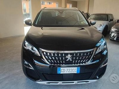 Usata Peugeot 5008 Crossway 130 CV (95 kW) 2020 Nero SUV