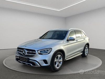 Usata Mercedes GLC220 194 CV (142 kW) 2019 Argento SUV