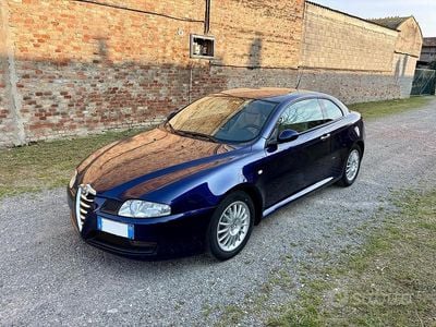 Usata Alfa Romeo GT Distinctive 165 CV (121 kW) 2006 Blu Coupé