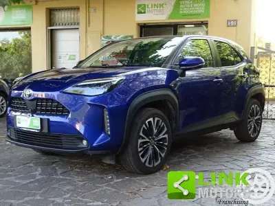 Usata Toyota Yaris Cross Lounge 92 CV (67 kW) 2022 Bluazzurro SUV