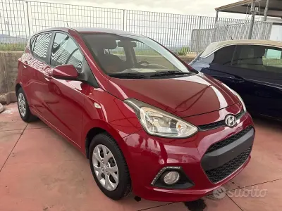 Usata Hyundai i10 Classic 66 CV (48 kW) 2013 Rosso Utilitaria