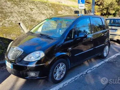 Usata Lancia Musa 77 CV (56 kW) 2010 Nero Monovolume