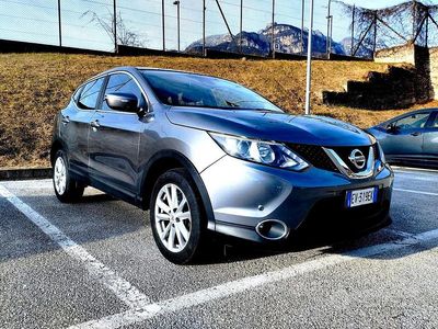 Usata Nissan Qashqai Acenta Premium 131 CV (96 kW) 2014 Grigio SUV