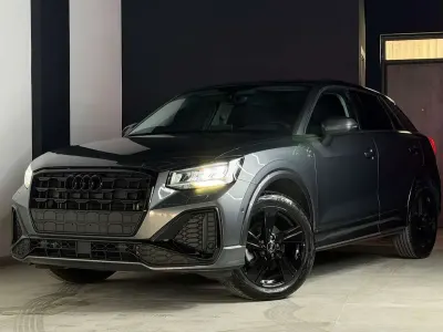 Usata Audi Q2 S-Line 116 CV (85 kW) 2022 Grigio SUV
