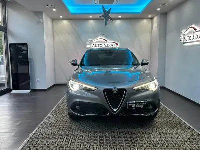 Usata Alfa Romeo Stelvio Executive 210 CV (154 kW) 2017 Grigio SUV