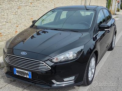 Usata Ford Focus Titanium 120 CV (88 kW) 2017 Nero Berlina