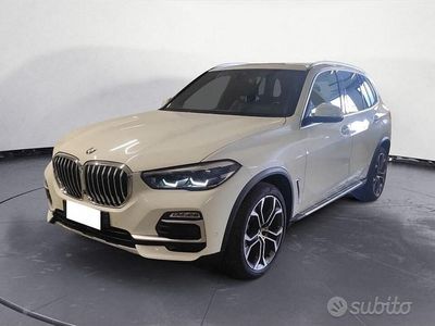 Usata BMW X5 xLine 265 CV (194 kW) 2020 Alpin white pastello SUV