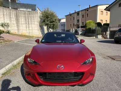Usata Mazda MX5 Inclusive 160 CV (117 kW) 2018 Rosso Cabrio