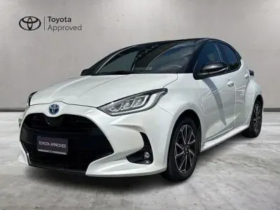 Usata Toyota Yaris Hybrid Style 2022 Bianco Berlina