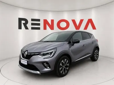 Usata Renault Captur Techno 101 CV (74 kW) 2023 Grigio SUV