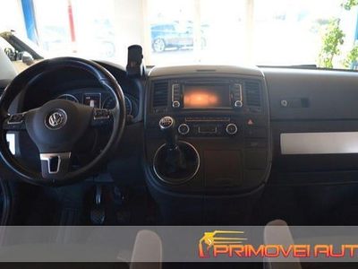 Begagnad VW Multivan Cup 180 HK (132 kW) 2015 Blå Van