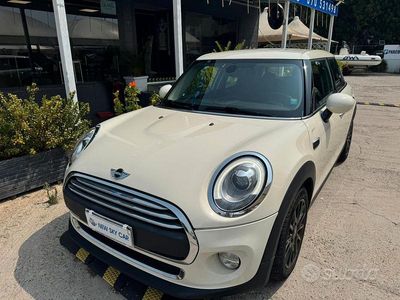 Usata Mini One D Hype 95 CV (69 kW) 2017 Beige Utilitaria