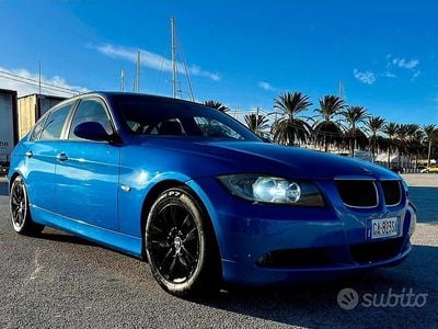 Usata BMW 320 Efficient Dynamics 163 CV (119 kW) 2005 Blu Berlina