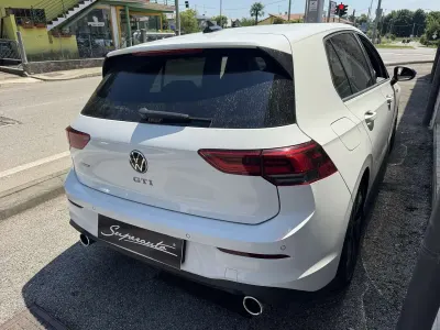 Usata VW Golf VIII GTI 245 CV (180 kW) 2024 Bianco Berlina