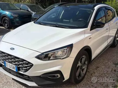 Usata Ford Focus Active 125 CV (91 kW) 2019 Bianco Berlina