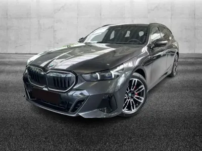 Usata BMW 520 M Sport 197 CV (144 kW) 2024 Grigio Station wagon