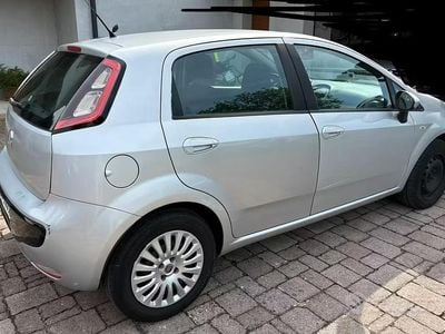 Usata Fiat Punto 75 CV (55 kW) 2011 Grigio Utilitaria